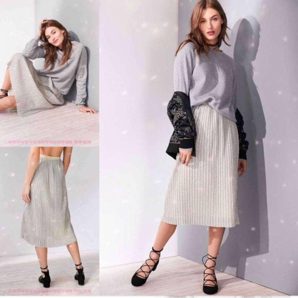 Urban Outfitters Pleated Gold Midi Skirt, Size XS